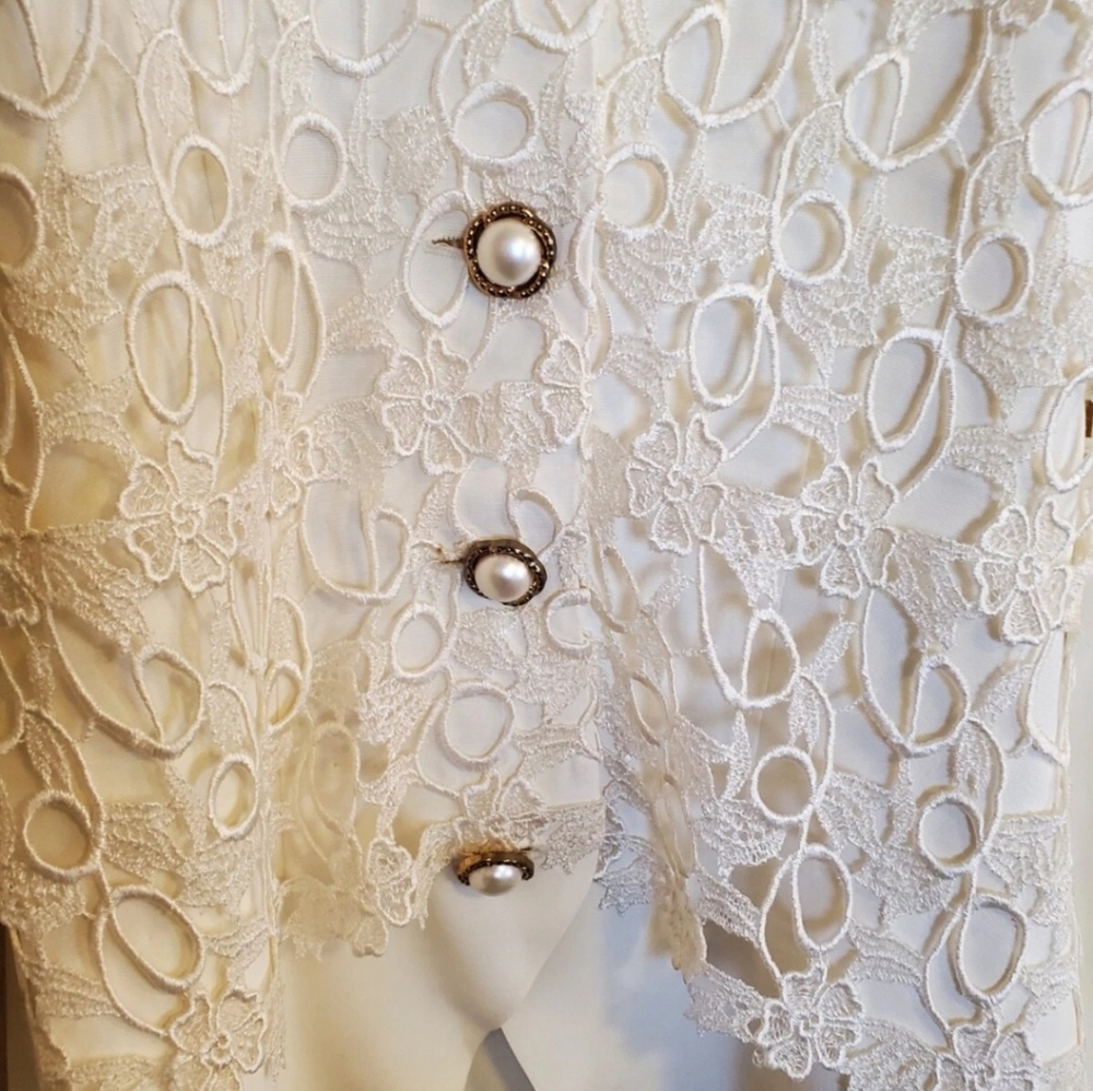 Vintage Ivory Lace Front Blouse Size 6 - Picture 2 of 9